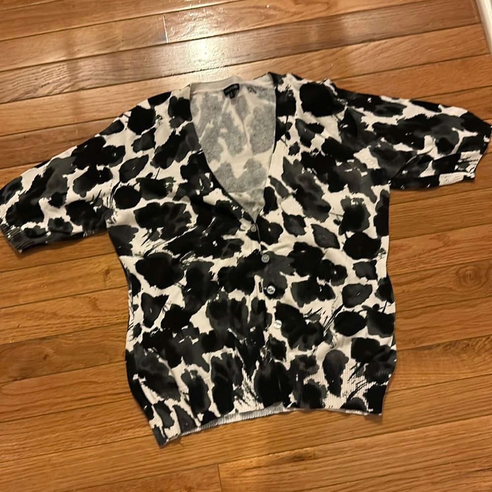 Maurices XL black and white flower, short sleeve cardigan